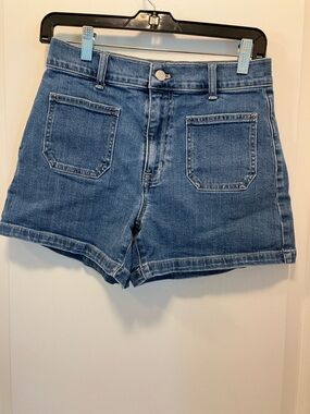 Women's High-Rise Denim Shorts in Medium Blue Size-25